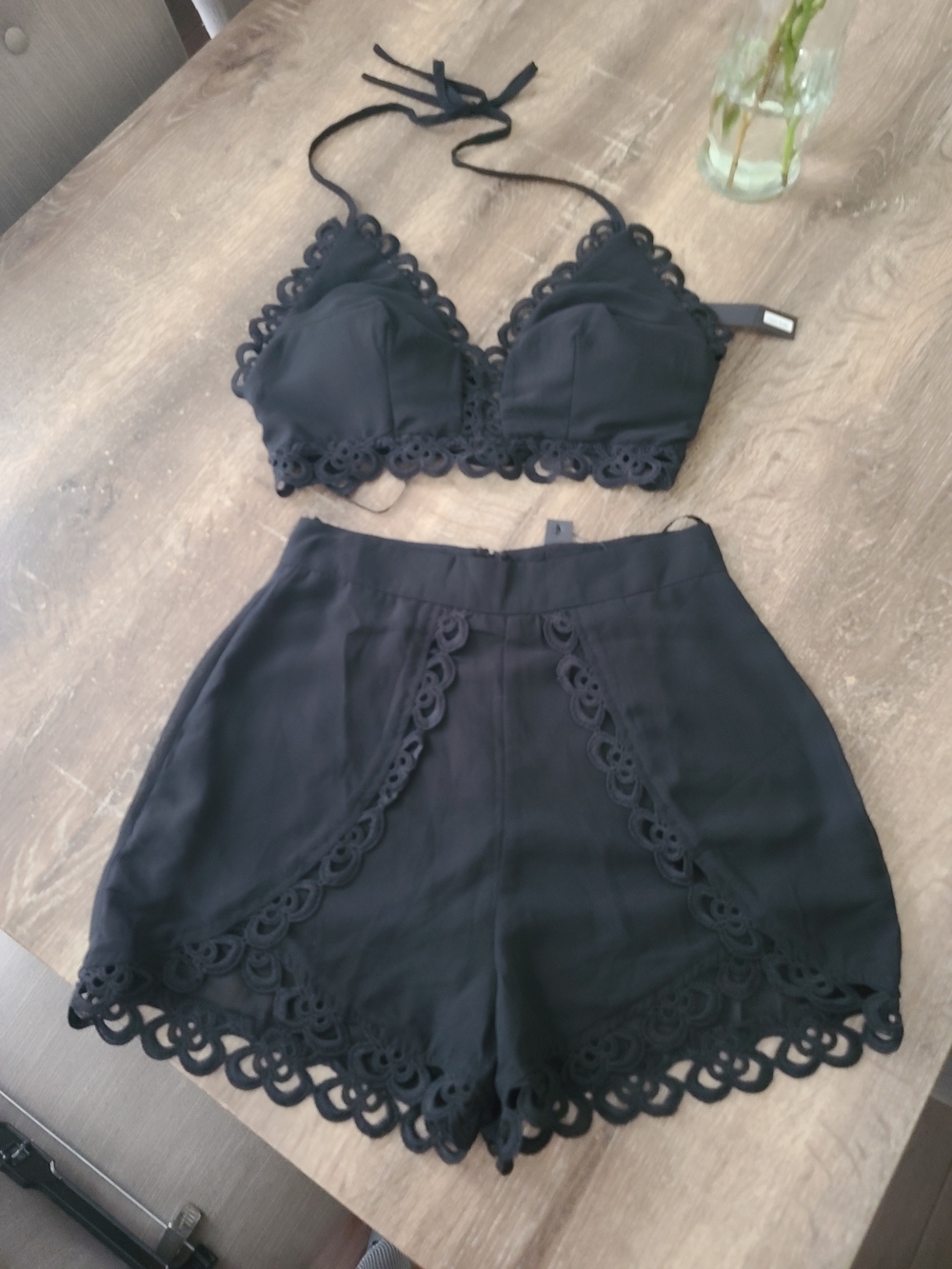Miss Avenue Black Scalloped Crochet Trim Set